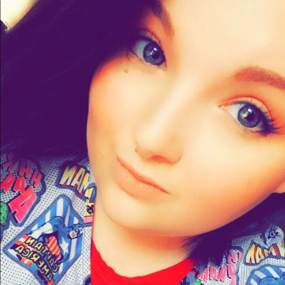 Meet your Posher, Carissa